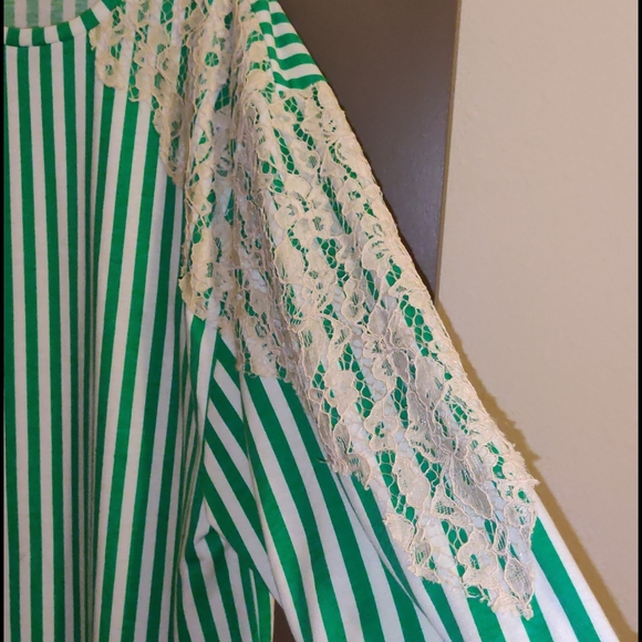 Zara Trafalic - Picture 3 of 3